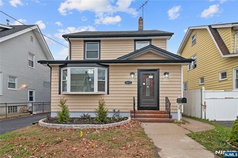 Photo of 1012 Coolidge Avenue, Union, NJ 07083 (MLS # 25041894)