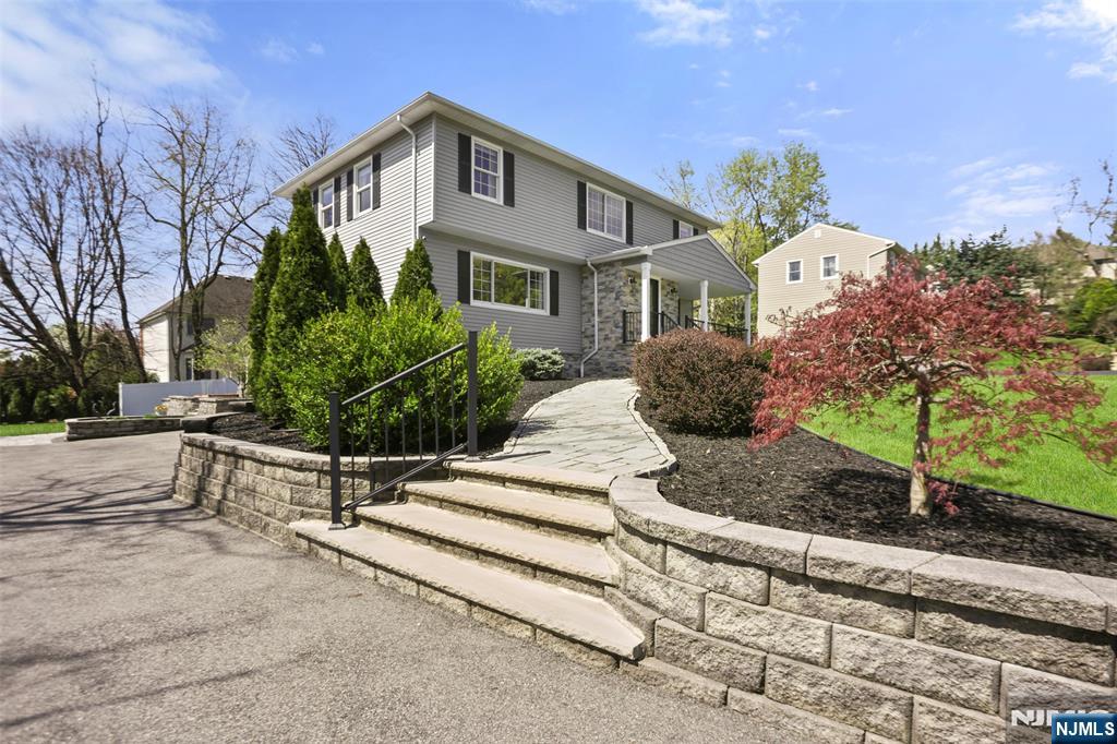 11 Giegel Court