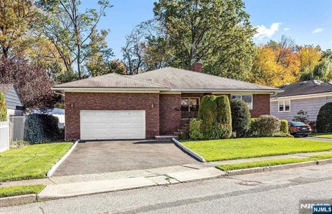 17 Preble Place, Rutherford, NJ 07070 - MLS#: 25009506