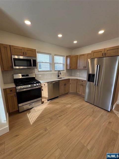 Photo of 904 Kilsyth Rd #1, Elizabeth, NJ 07208 (MLS # 26007342)