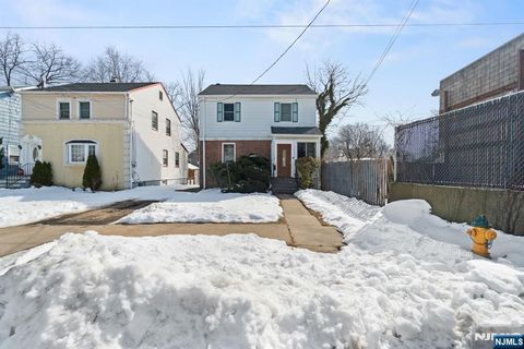 Photo of 326 Eastern Parkway, Newark, NJ 07106 (MLS # 26007633)