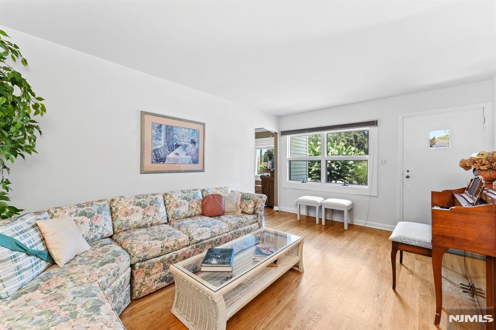 14-21 Elmwood Place