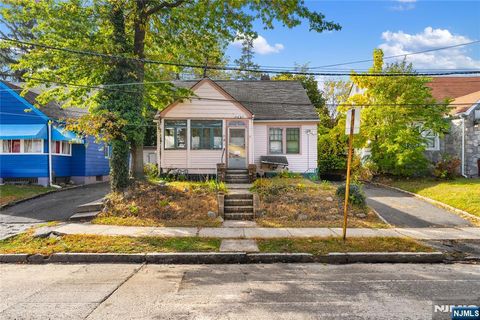 15 Victor Place Irvington NJ 07111