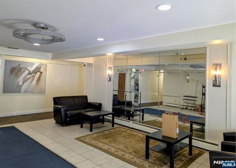 Photo of 333 Grand #2T, Palisades Park, NJ 07650 (MLS # 26006241)