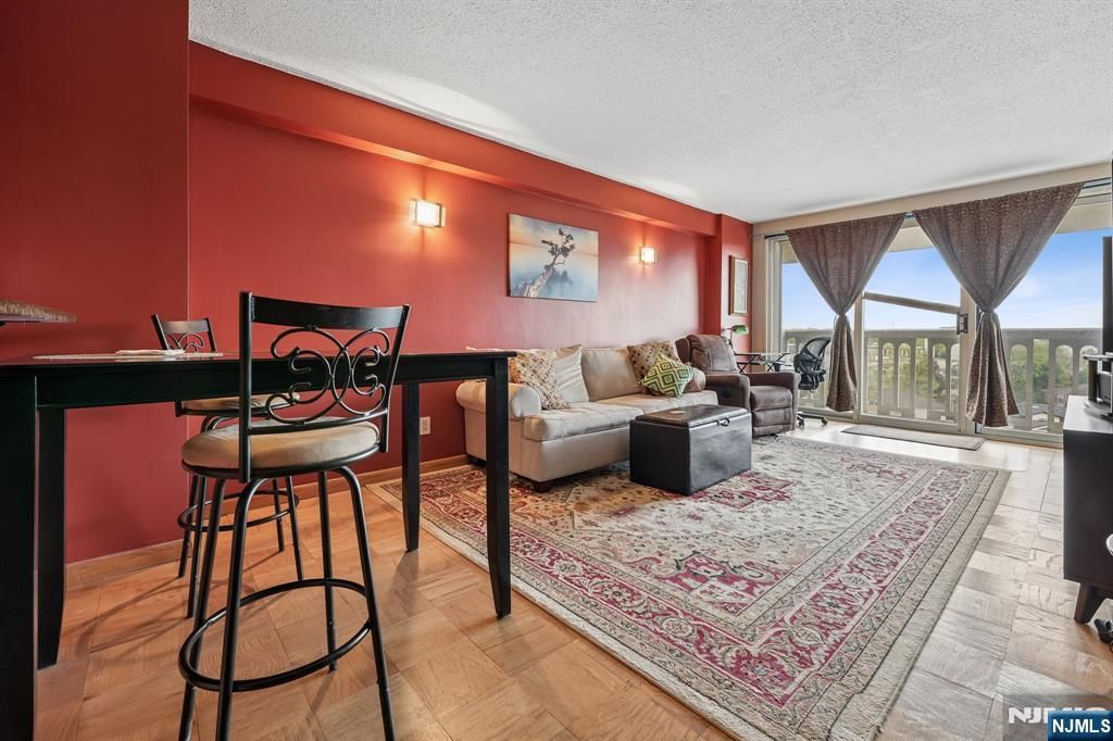 Photo of 555 North Avenue #8W, Fort Lee, NJ 07024 (MLS # 26006862)