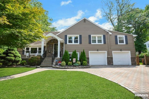 Photo of 340 Graphic BLVD, New Milford, NJ 07646 (MLS # 26030691)