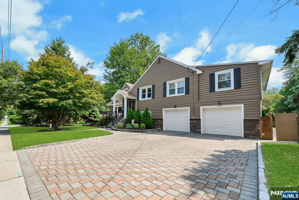 Homes for Sale in Northern NJ | ThisIsRiverEdge.com 340 Graphic