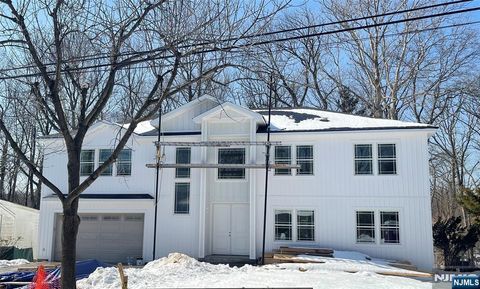 Photo of 405 Valley Road, River Edge, NJ 07661 (MLS # 26005352)