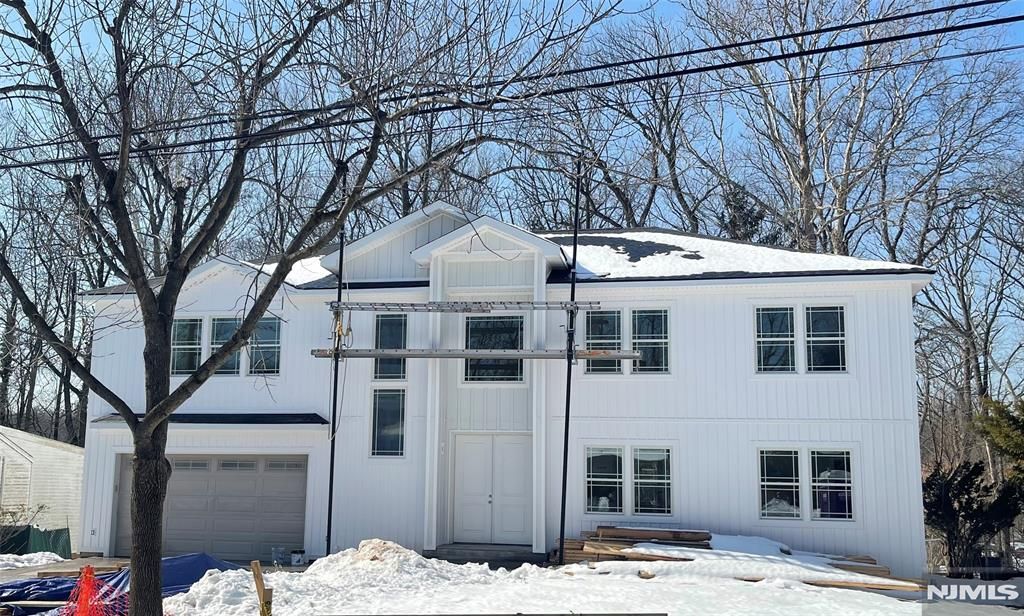 Photo of 405 Valley Road, River Edge, NJ 07661 (MLS # 26005352)