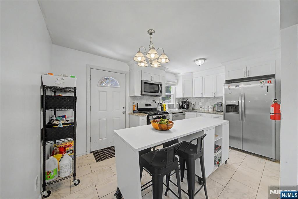 2254 Halsey Street