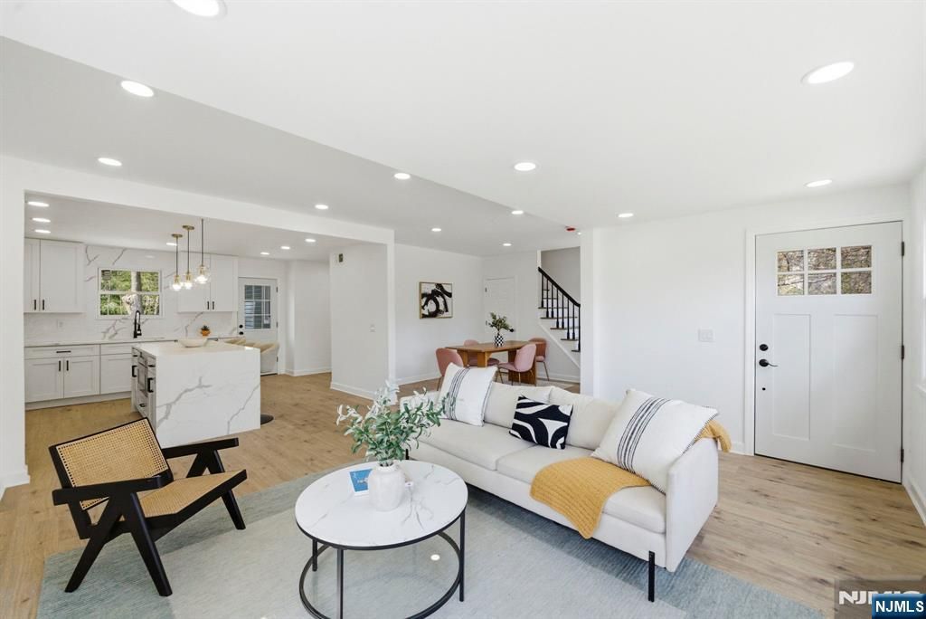 Photo of 59 Erie Avenue, Midland Park, NJ 07432 (MLS # 26018342)