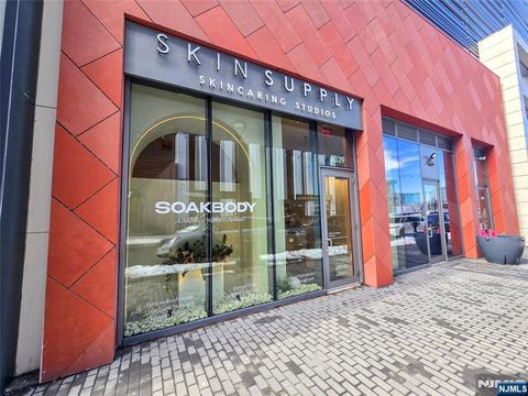 Photo of 2039 Hudson Street, Fort Lee, NJ 07024 (MLS # 26007692)