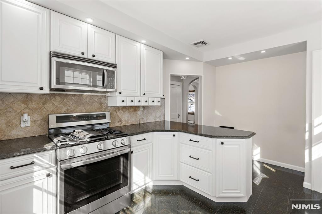 232 W Midland Avenue