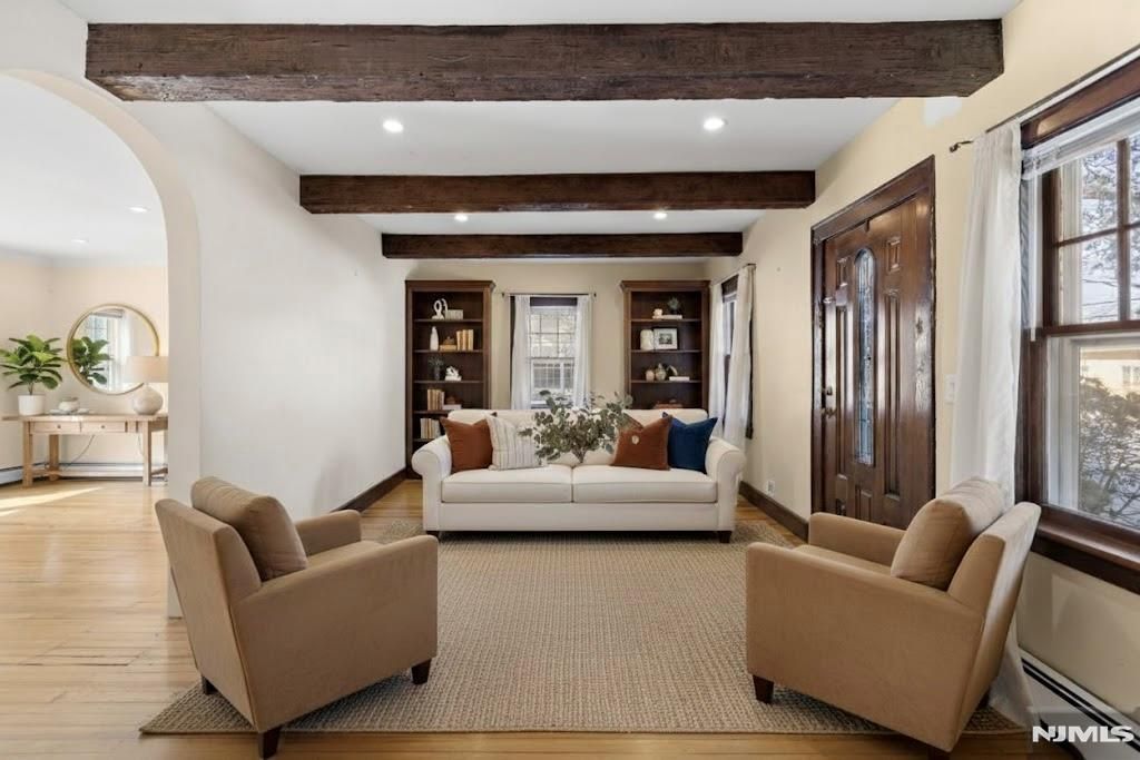 Photo of 232 W Midland Avenue, Paramus, NJ 07652 (MLS # 26004518)