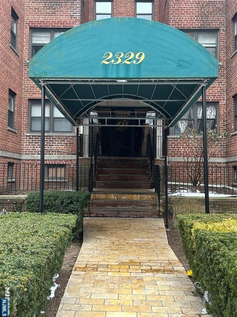 2329 Hudson Terrace Unit C13, Fort Lee, NJ 07024 - MLS#: 25002646