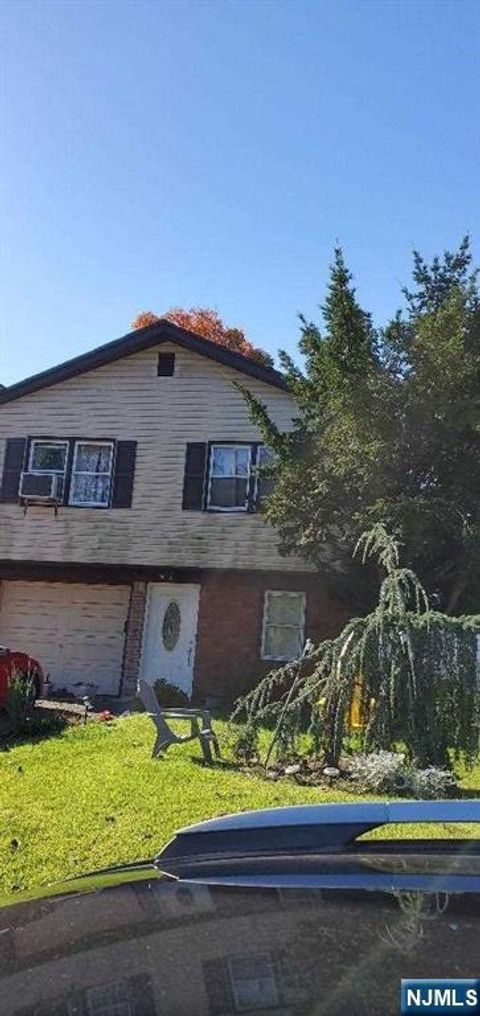 Photo of 64 Fairview AVE #1, Teaneck, NJ 07666 (MLS # 26018762)