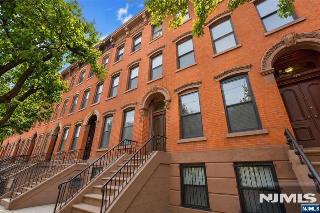 171 Grand Street