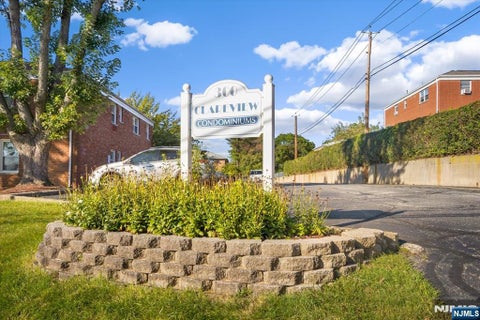 Photo of 300 Claremont AVE #D1, Verona, NJ 07044 (MLS # 26035502)