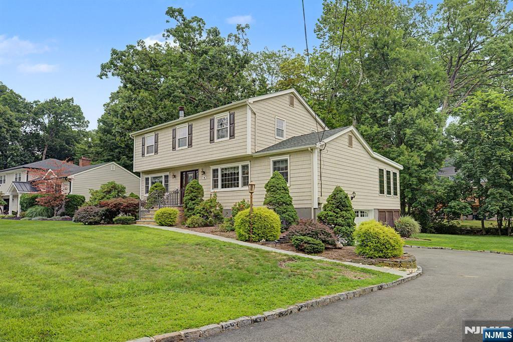 34 Cavell Place