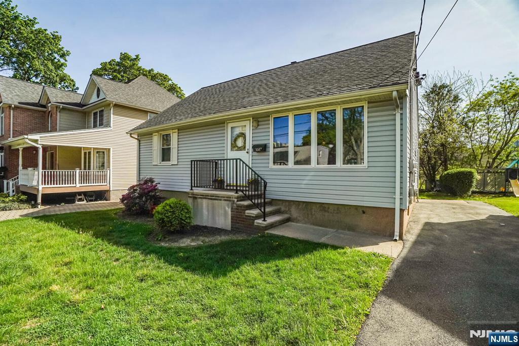 Property for Sale at 454 Lasalle Avenue, Hasbrouck Heights, New Jersey - Bedrooms: 4 
Bathrooms: 2 
Rooms: 7  - $550,000