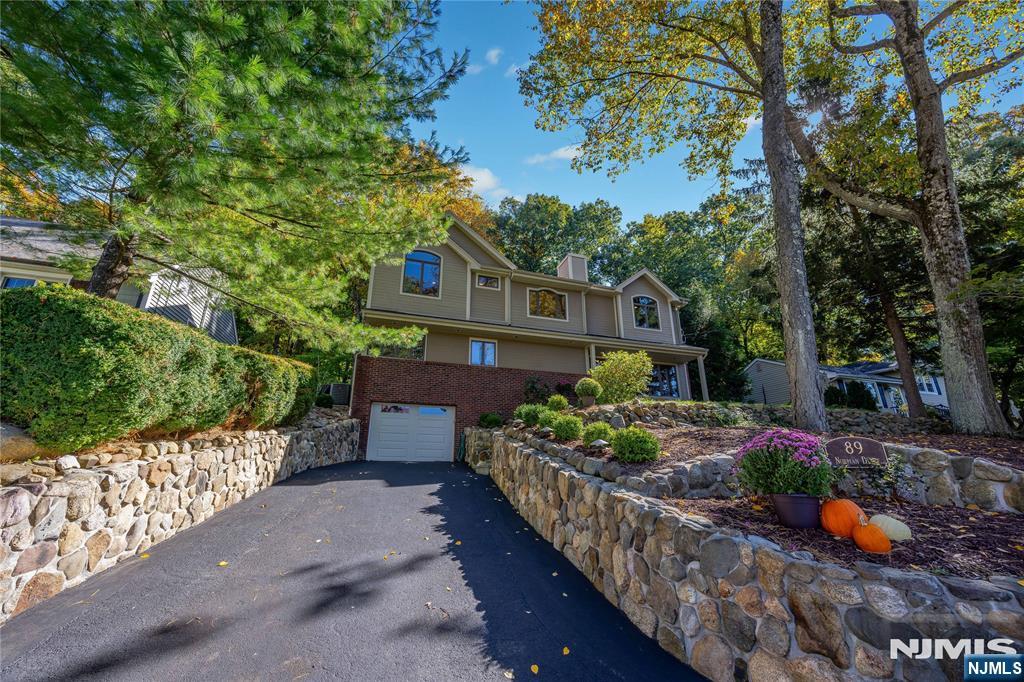 89 Norman Drive