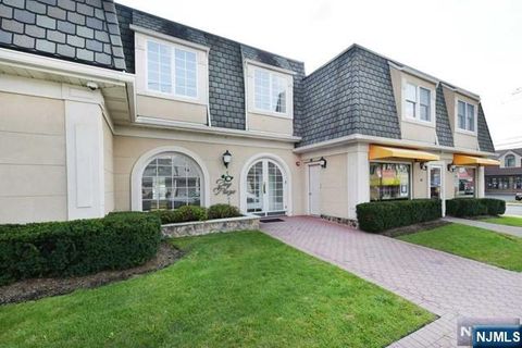 386 Franklin Avenue Wyckoff NJ 07481