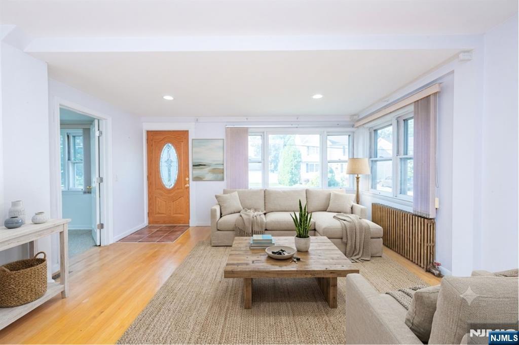 16 Lincoln Place