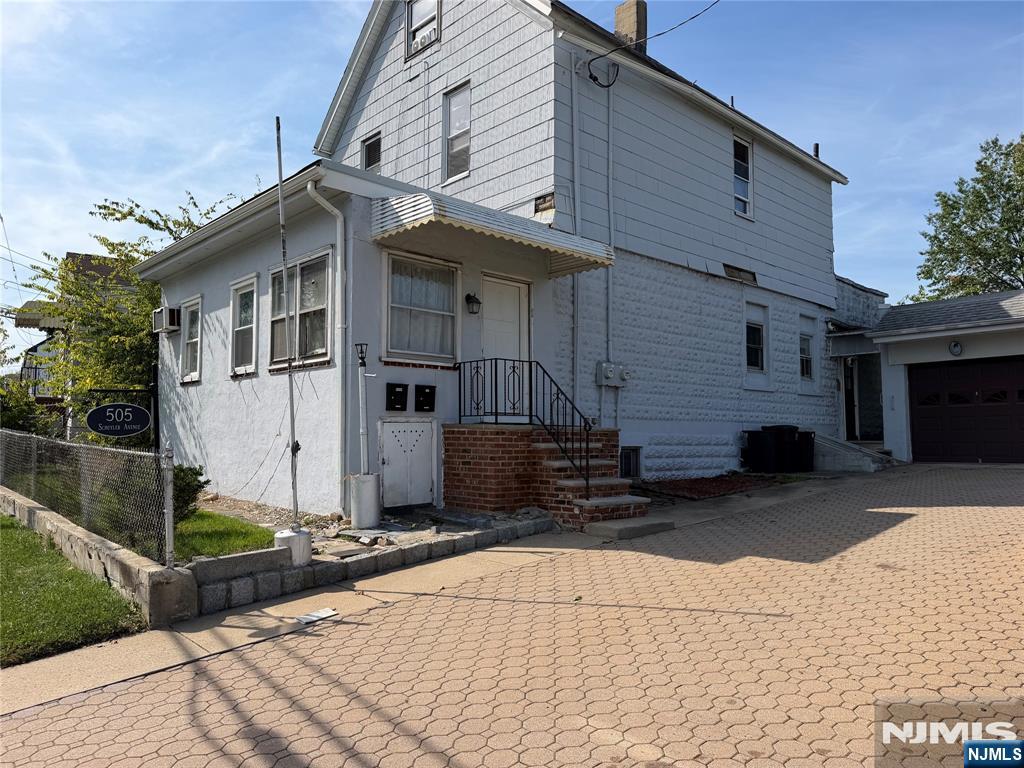 505 Schuyler Avenue