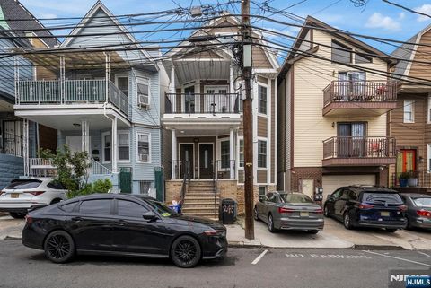 Photo of 245 Jewett Avenue, Jersey City, NJ 07304 (MLS # 26014674)
