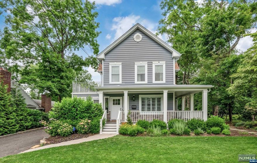 Immaculate Willard district colonial embodying modern elegance & style. Sellers purchased the home fully renovated in 2017, then enhanced it with high-end finishes and updates over the last few years - including but not limited to a new kitchen with Wolf/Subzero appliances, updated bathrooms, finished basement dug out for 9ft ceilings, whole house generator, 2 car detached garage (house has 3.5 garage spaces total), and fully equipped outdoor kitchen. Open layout with 6 bedrooms and 6.5 bathrooms. At the heart of the home is a gourmet eat-in kitchen that flows into a sophisticated family room with fireplace and formal dining area. The 1st floor also includes a living room, versatile ensuite bedroom/home office w/full bath, powder room and mudroom. Upstairs, the grand primary suite impresses with a vaulted ceiling, fireplace and spa-like full bath. The 2nd floor also has 4 more bedrooms, 3 full baths, laundry & access to a balcony. Minutes from NYC-bound train - convenience awaits!