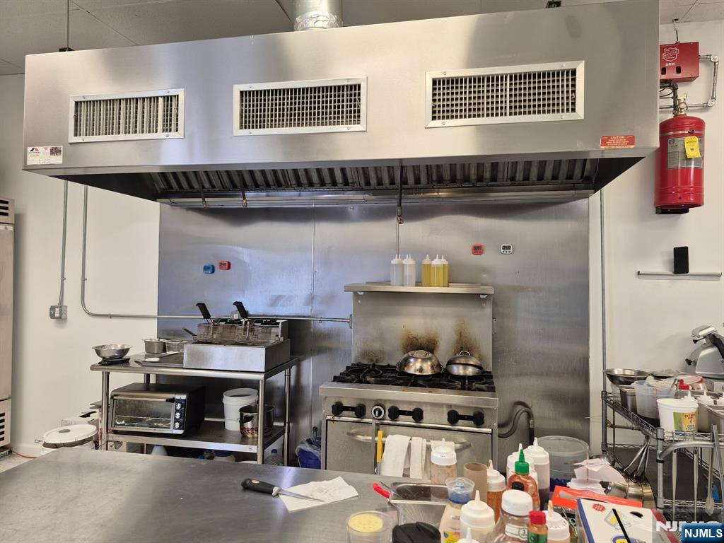 450 Livingston Street