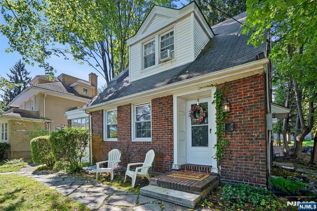 749 Kinderkamack Road