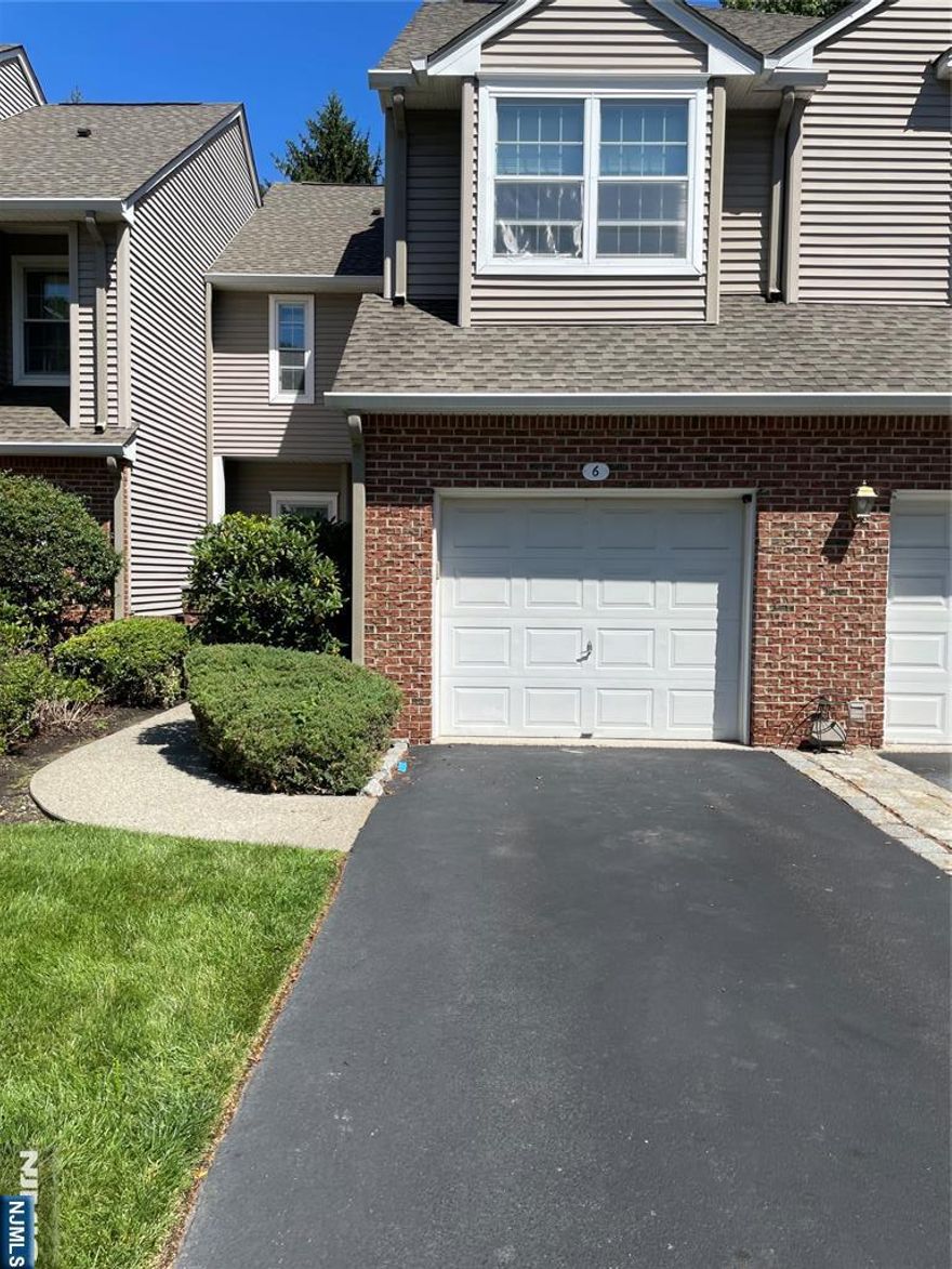 GREAT LOCATION.End of Mulford Ct. 1ST: Foyer. Powder Rm. LR w/gas burning FP, vaulted ceiling, Formal DR.,Patio Drs. to Deck, (gas line for BBQ) Large eat in kitchen (Newer Appliances) Newer counter tops. 2ND: Two Bedrooms, Two Bathrms, (MBR Bth w/newer stall shower, double sink vanity) Main bath w/jetted tub. Laundry facilities w/washer+dryer. 3RD: Hatch to attic, LL: Recreation Rm, Utility Rm.,Storage Area.