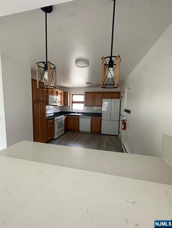 27 Vreeland Street 2