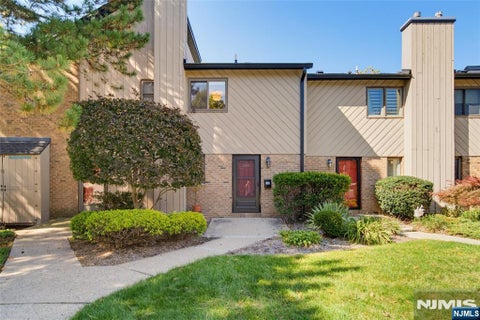 Photo of 2161 Ellery Avenue, Fort Lee, NJ 07024 (MLS # 26041145)