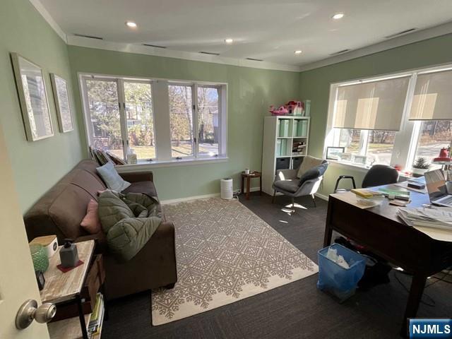 60 Westervelt Avenue