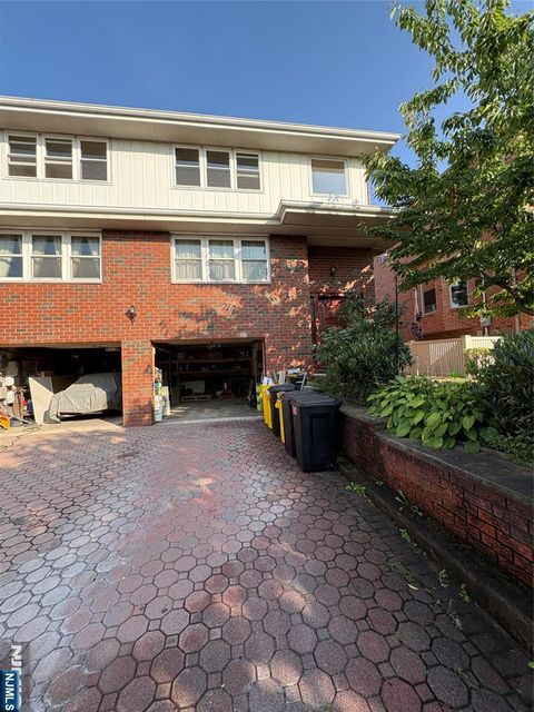 Photo of 458 Lawn Ave #2nd Floor, Palisades Park, NJ 07650 (MLS # 26014651)