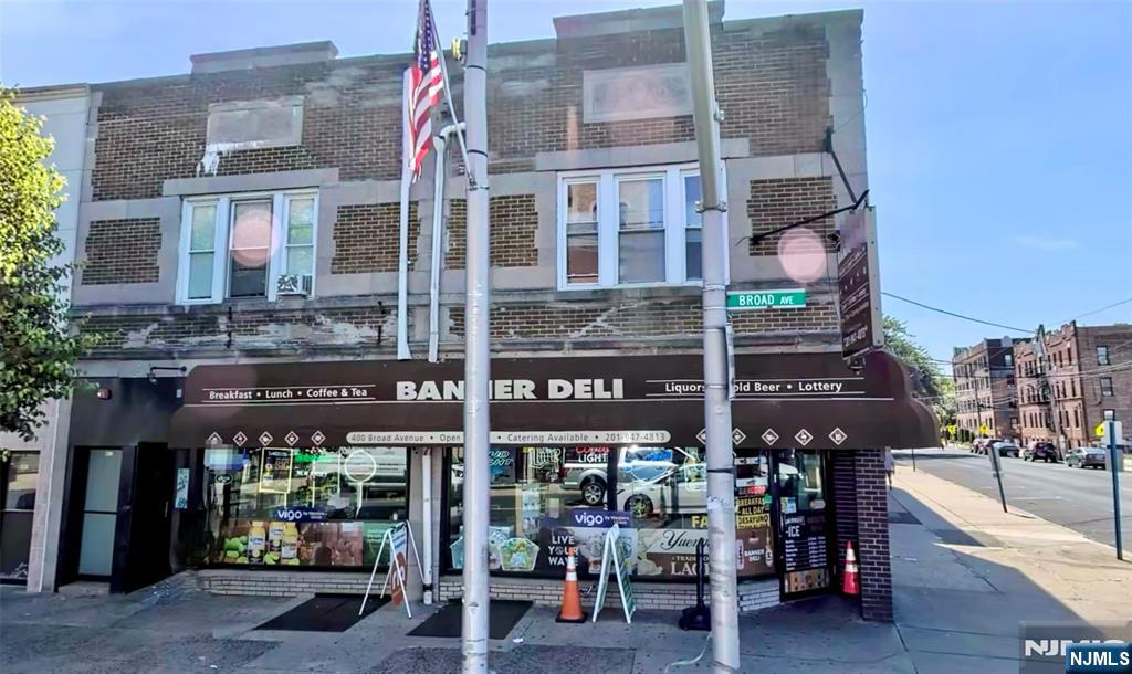 402 Broad Avenue