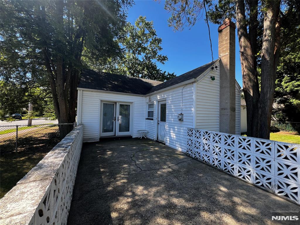 4 Beverly Road