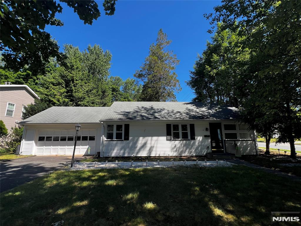 4 Beverly Road