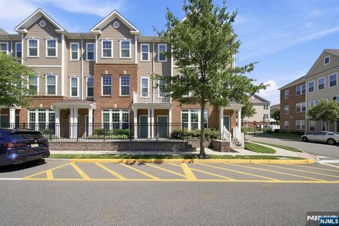 Photo of 128 Wesmont Dr, Wood Ridge, NJ 07075 (MLS # 26025640)