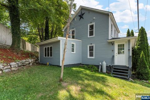 Photo of 113 County Road 560, Sandyston, NJ (MLS # 25041359)