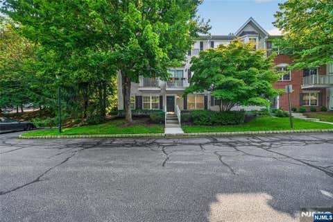 Photo of 2148 Jordan Ct, Mahwah, NJ 07430 (MLS # 26030202)