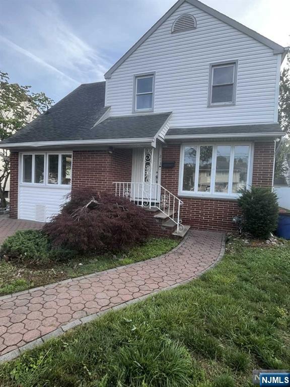 Lodi, New Jersey 07644, United States, 3 Bedrooms Bedrooms, ,2 BathroomsBathrooms,Residential,Active,184531