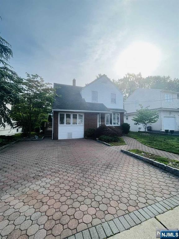 Lodi, New Jersey 07644, United States, 3 Bedrooms Bedrooms, ,2 BathroomsBathrooms,Residential,Active,184531