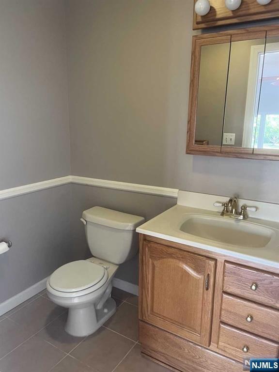 Lodi, New Jersey 07644, United States, 3 Bedrooms Bedrooms, ,2 BathroomsBathrooms,Residential,Active,184531