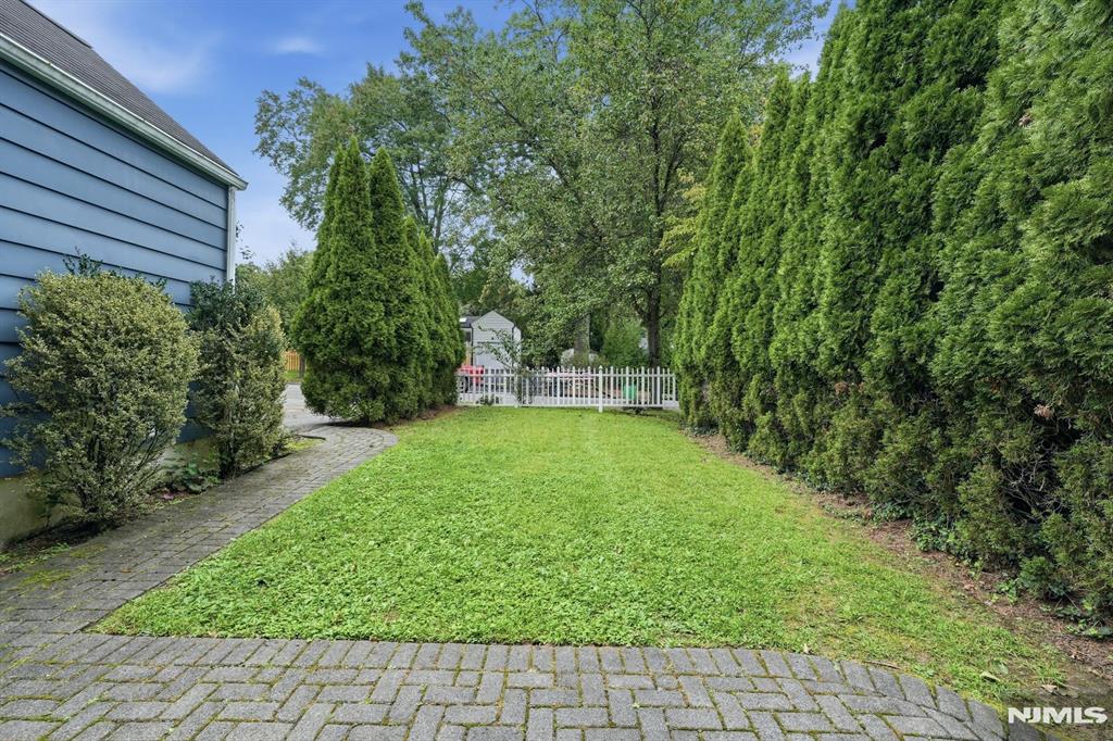 125 Midwood Road