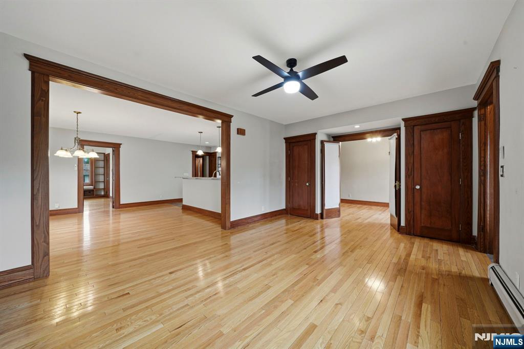 23 2nd Avenue