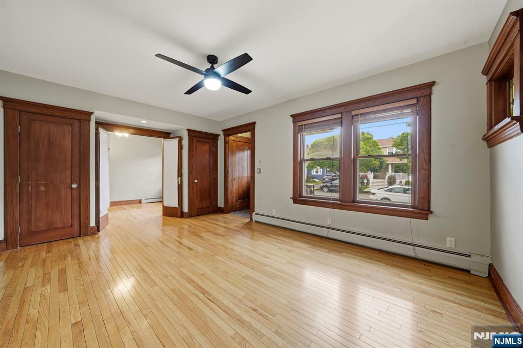23 2nd Avenue