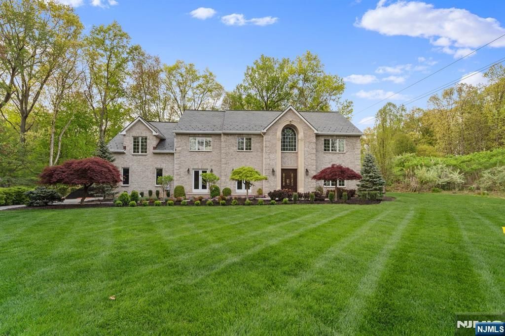 Photo of 7 Orchard Lane, Old Tappan, NJ 07675 (MLS # 25002980)